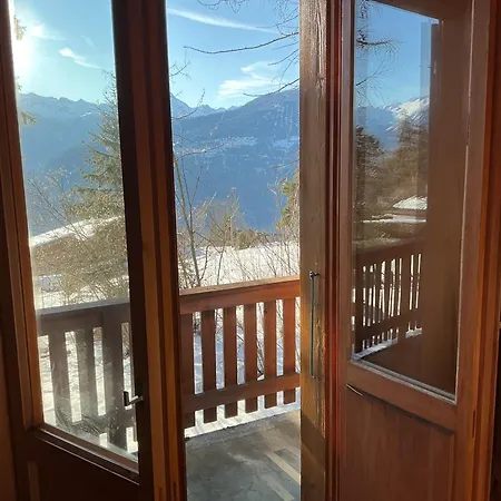 Prive Avec Vue Imprenable Sur Les Alpes 샬레 *